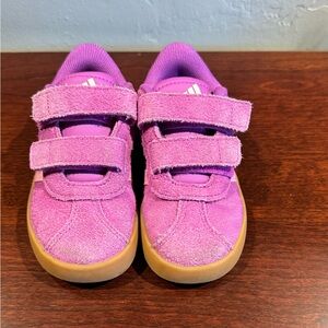 Adidas Kids Sneakers in Bright Purple